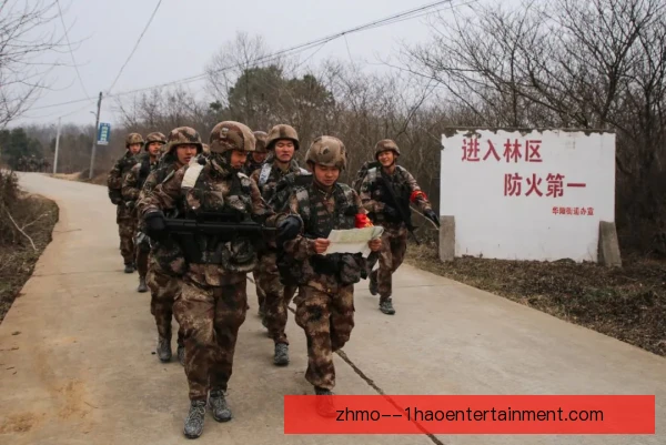 老牌劲旅出击封堵单刀，门将果断弃门化解危机